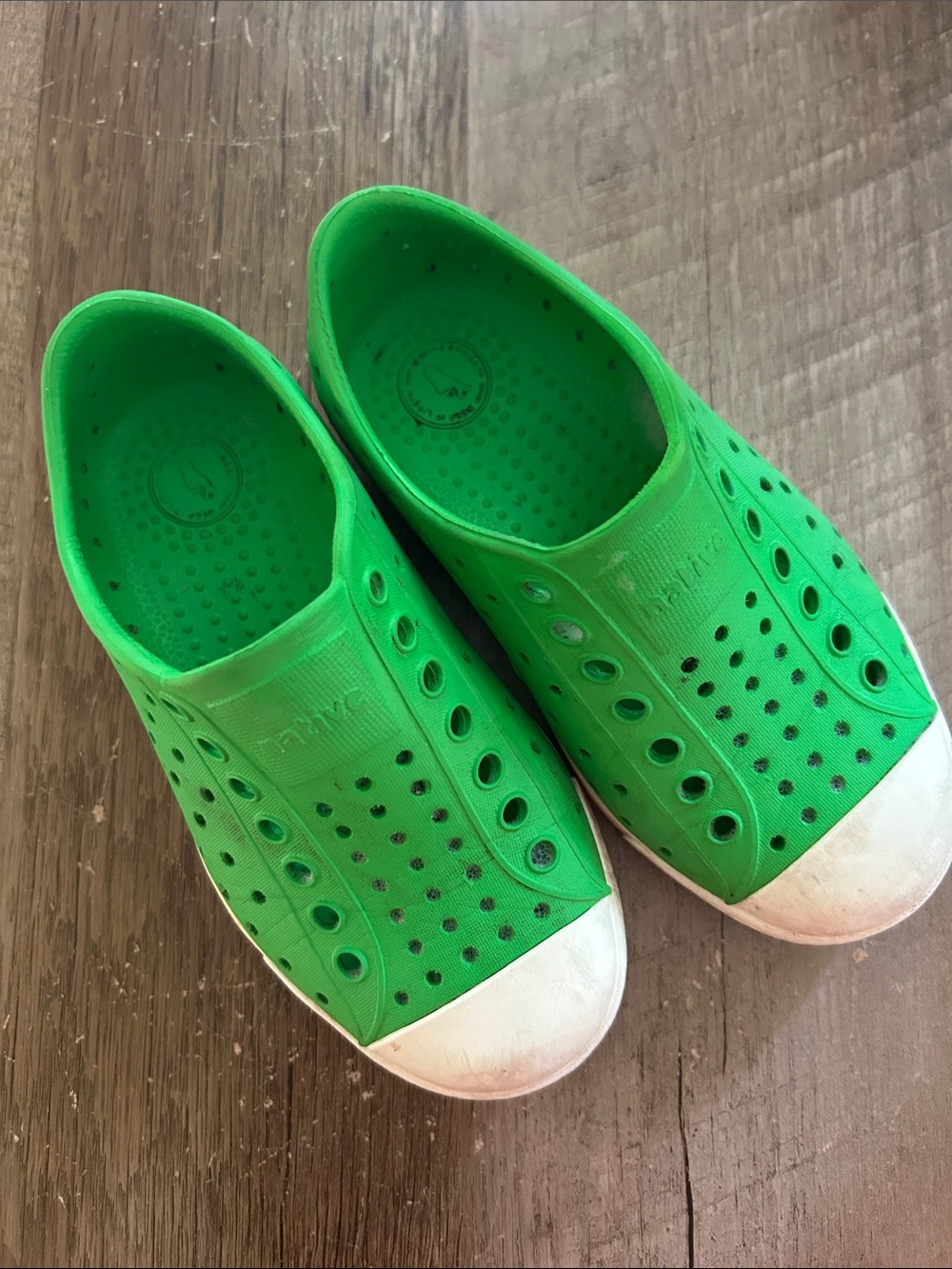 Native Kids Green Water Shoes with White Toe Cap